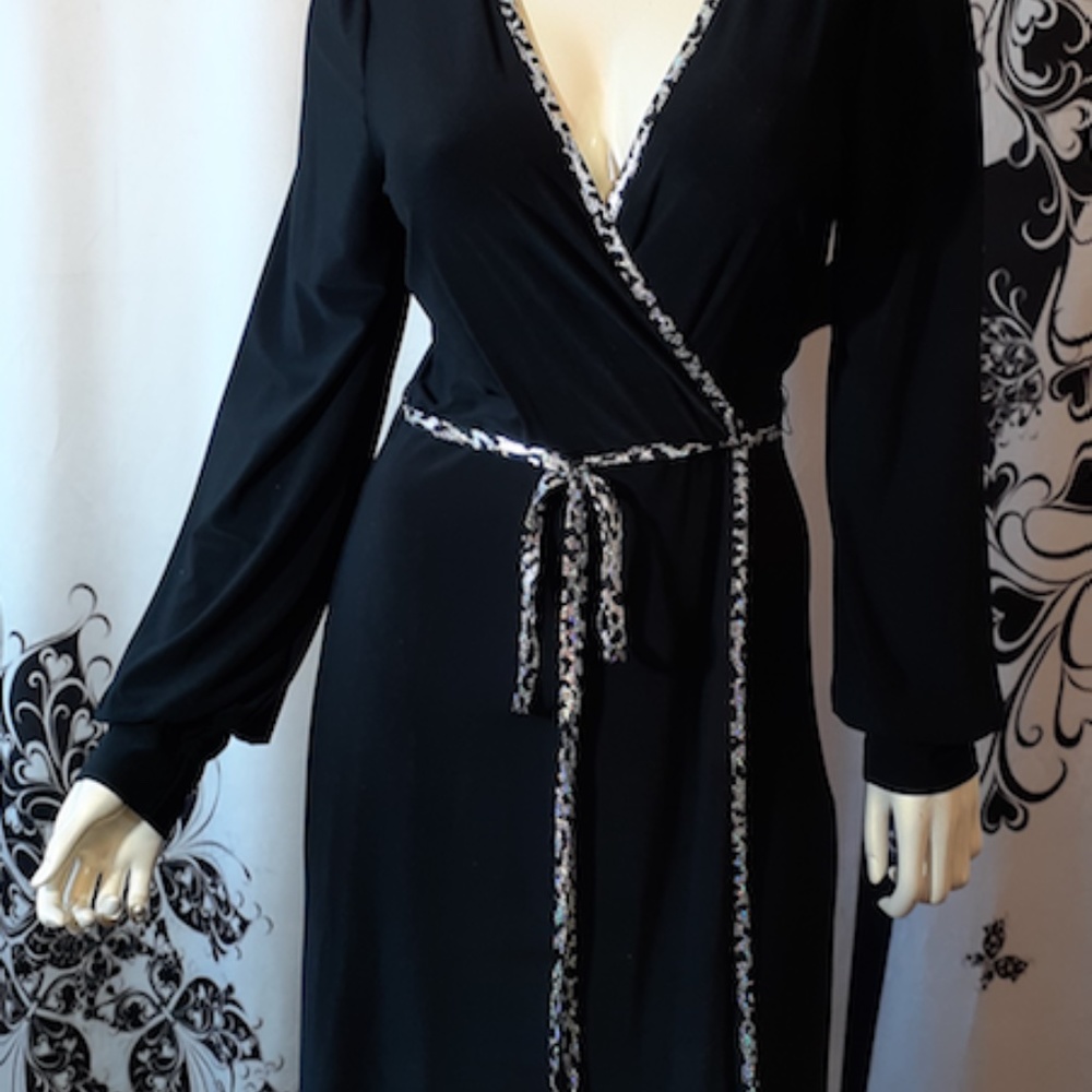 Dramatic Wrap Maxi Dress - Picture 3 of 4